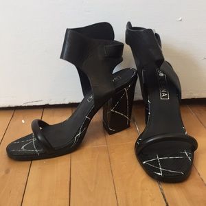 SOL SANA black paint splattered heels